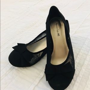 American eagle girls black heels